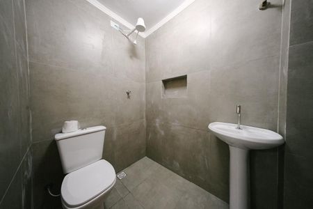 Banheiro de casa à venda com 1 quarto, 100m² em Penha de França, São Paulo