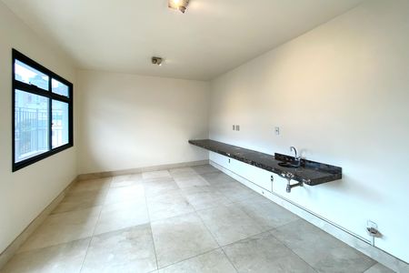 Apartamento à venda com 305m², 4 quartos e 2 vagas Apartamento à venda com 305m², 4 quartos e 2 vagasSala de Estar