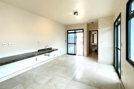 Apartamento à venda com 305m², 4 quartos e 2 vagas Apartamento à venda com 305m², 4 quartos e 2 vagasSala de Estar
