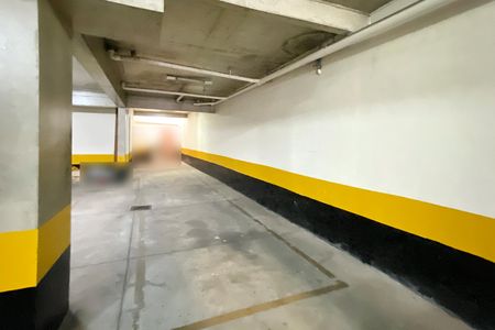 Apartamento à venda com 305m², 4 quartos e 2 vagas Apartamento à venda com 305m², 4 quartos e 2 vagasVagas