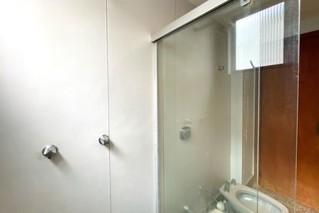 Apartamento à venda com 305m², 4 quartos e 2 vagas Apartamento à venda com 305m², 4 quartos e 2 vagasBanheiro
