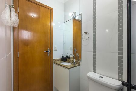 Apartamento para alugar com 84m², 2 quartos e 2 vagas Apartamento para alugar com 84m², 2 quartos e 2 vagasBanheiro da Suíte