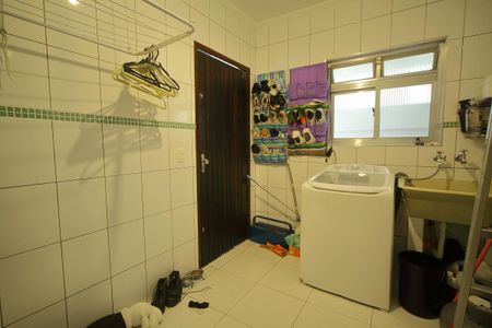 Casa para alugar com 225m², 3 quartos e 2 vagasÁrea de Serviço