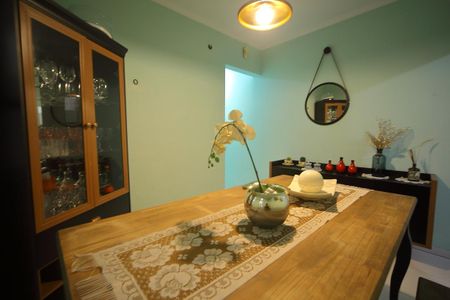 Casa para alugar com 225m², 3 quartos e 2 vagasSala de jantar 