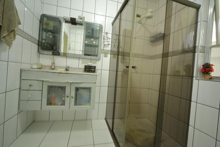 Casa para alugar com 225m², 3 quartos e 2 vagasBanheiro ( térreo) 