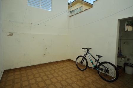 Casa para alugar com 225m², 3 quartos e 2 vagasQuintal 