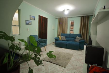 Casa para alugar com 225m², 3 quartos e 2 vagasSala 