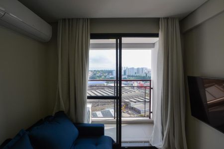 Apartamento para alugar com 35m², 2 quartos e 1 vaga Apartamento para alugar com 35m², 2 quartos e 1 vagaVARANDA