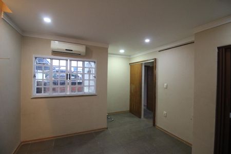 Casa para alugar com 80m², 2 quartos e sem vagaSuíte
