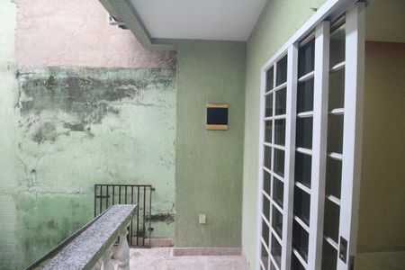 Casa para alugar com 80m², 2 quartos e sem vagaVaranda