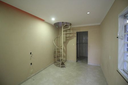 Sala de casa para alugar com 2 quartos, 80m² em Novo Horizonte, Nilópolis