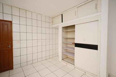 Cozinha de casa para alugar com 1 quarto, 65m² em Jardim Guanca, São Paulo