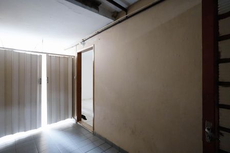 Casa para alugar com 65m², 1 quarto e 1 vaga