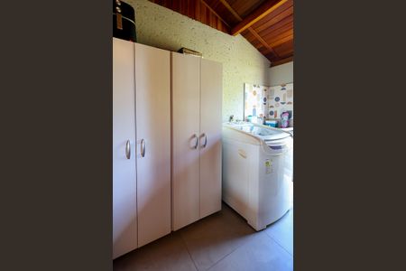Casa para alugar com 1000m², 3 quartos e 6 vagas Casa para alugar com 1000m², 3 quartos e 6 vagasLavanderia
