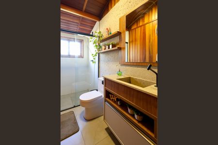 Casa para alugar com 1000m², 3 quartos e 6 vagas Casa para alugar com 1000m², 3 quartos e 6 vagasBanheiro