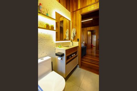 Casa para alugar com 1000m², 3 quartos e 6 vagas Casa para alugar com 1000m², 3 quartos e 6 vagasBanheiro