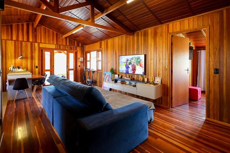 Casa para alugar com 1000m², 3 quartos e 6 vagas Casa para alugar com 1000m², 3 quartos e 6 vagasSala