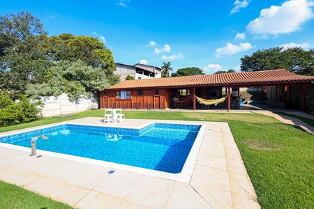 Casa para alugar com 1000m², 3 quartos e 6 vagas Casa para alugar com 1000m², 3 quartos e 6 vagasPiscina