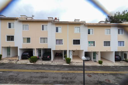 Casa de condomínio para alugar com 79m², 2 quartos e 1 vaga