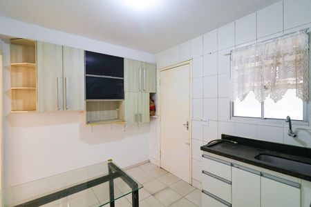 Casa de condomínio para alugar com 79m², 2 quartos e 1 vaga