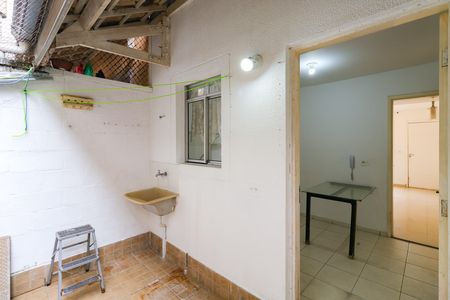 Casa de condomínio para alugar com 79m², 2 quartos e 1 vaga