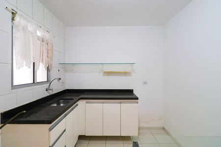 Casa de condomínio para alugar com 79m², 2 quartos e 1 vaga