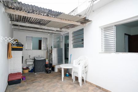 Casa à venda com 63m², 2 quartos e sem vagaQuintal e área de serviço
