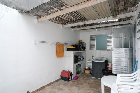 Casa à venda com 63m², 2 quartos e sem vagaQuintal e área de serviço