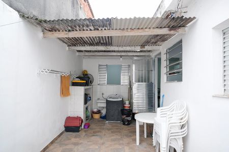 Casa à venda com 63m², 2 quartos e sem vagaQuintal e área de serviço