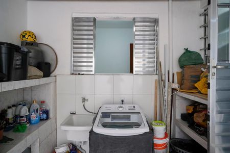 Casa à venda com 63m², 2 quartos e sem vagaQuintal e área de serviço