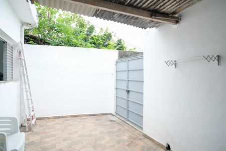 Casa à venda com 63m², 2 quartos e sem vagaQuintal e área de serviço