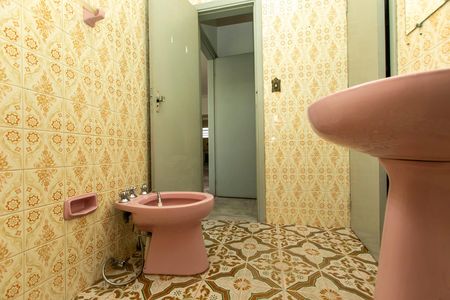 Casa para alugar com 350m², 4 quartos e 8 vagas