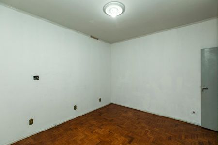 Casa para alugar com 350m², 4 quartos e 8 vagas