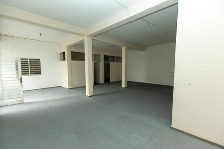 Casa para alugar com 350m², 4 quartos e 8 vagas