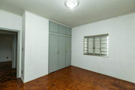 Casa para alugar com 350m², 4 quartos e 8 vagas