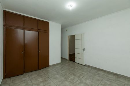 Casa para alugar com 350m², 4 quartos e 8 vagas