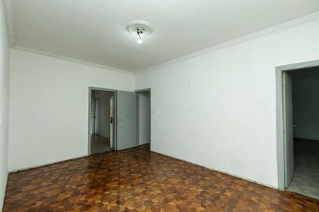 Casa para alugar com 350m², 4 quartos e 8 vagas