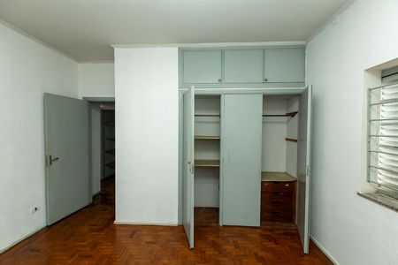 Casa para alugar com 350m², 4 quartos e 8 vagas