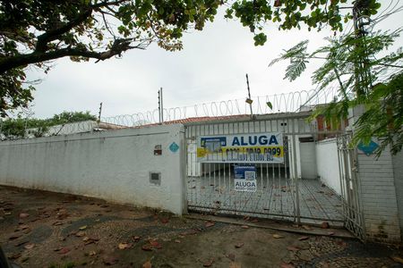 Casa para alugar com 350m², 4 quartos e 8 vagas