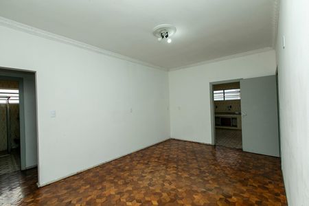 Casa para alugar com 350m², 4 quartos e 8 vagas
