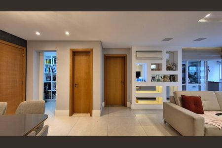 Apartamento para alugar com 144m², 3 quartos e 2 vagas