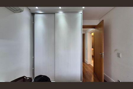 Apartamento para alugar com 144m², 3 quartos e 2 vagas