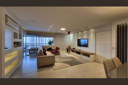 Apartamento para alugar com 144m², 3 quartos e 2 vagas