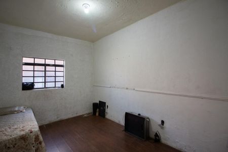 Casa para alugar com 80m², 2 quartos e 1 vaga Casa para alugar com 80m², 2 quartos e 1 vagaQuarto 1