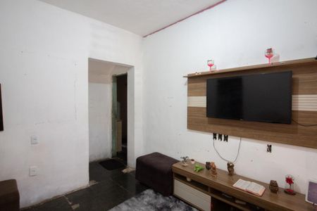 Sala de casa para alugar com 2 quartos, 80m² em Minas Caixa, Belo Horizonte