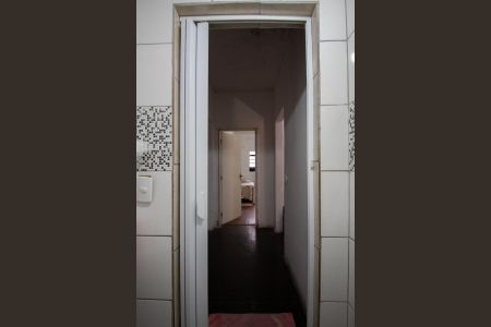 Casa para alugar com 80m², 2 quartos e 1 vaga Casa para alugar com 80m², 2 quartos e 1 vagaBanheiro Social