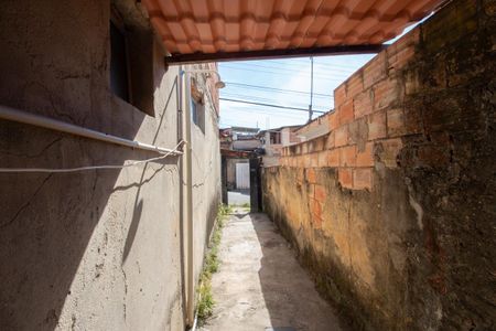 Casa para alugar com 80m², 2 quartos e 1 vaga Casa para alugar com 80m², 2 quartos e 1 vagaEntrada