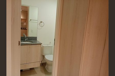 Studio à venda com 145m², 3 quartos e 1 vaga Studio à venda com 145m², 3 quartos e 1 vagaBanheiro