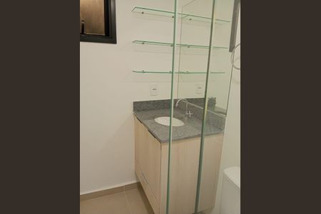 Studio à venda com 145m², 3 quartos e 1 vaga Studio à venda com 145m², 3 quartos e 1 vagaBanheiro