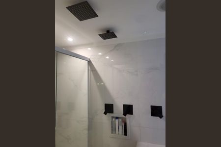 Studio à venda com 145m², 3 quartos e 1 vaga Studio à venda com 145m², 3 quartos e 1 vagaBanheiro